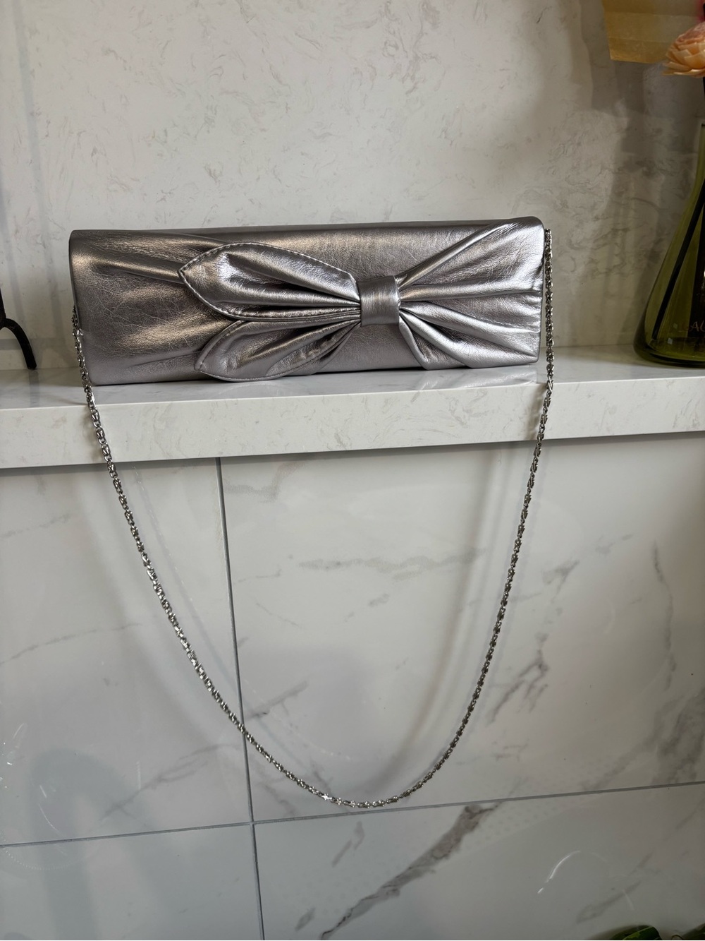 Aldo Silver Bow Clutch with Chain Strap Shoulder Bag Convertible